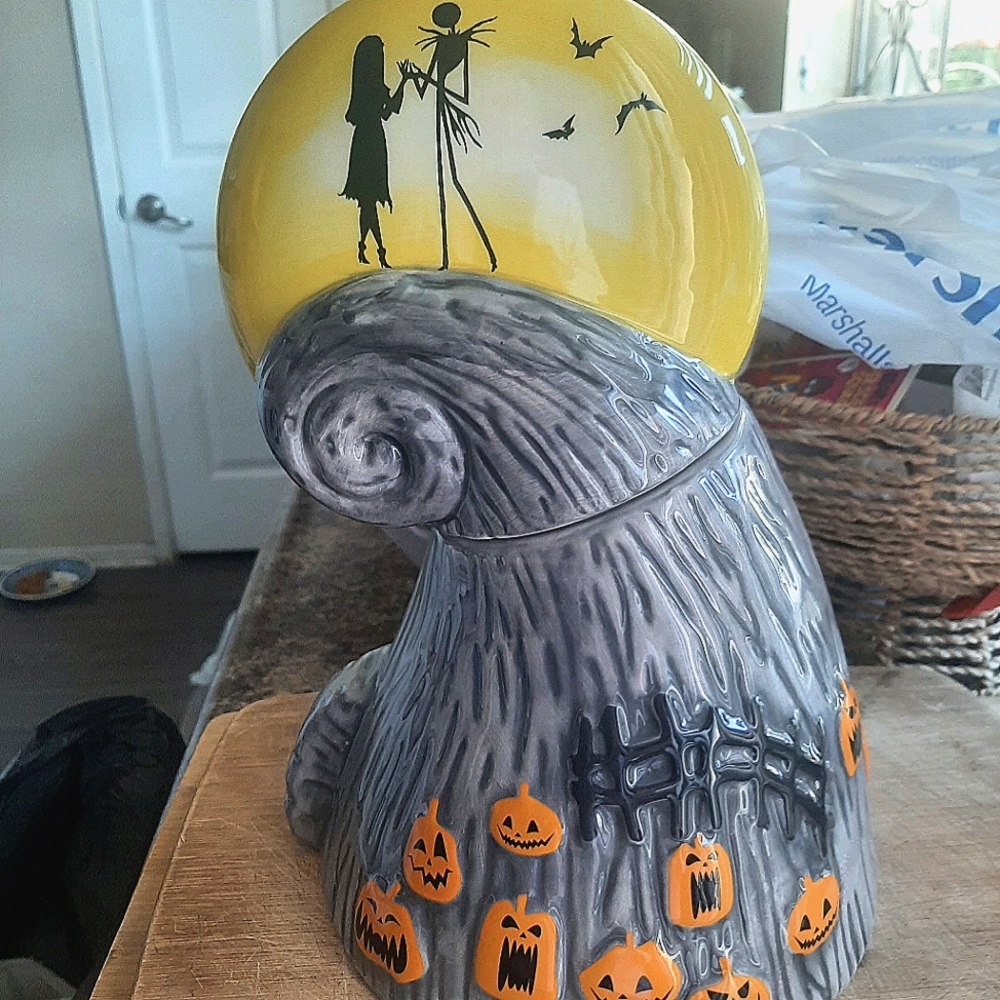 Jack and Sally Nightmare before Christmas cookie jar